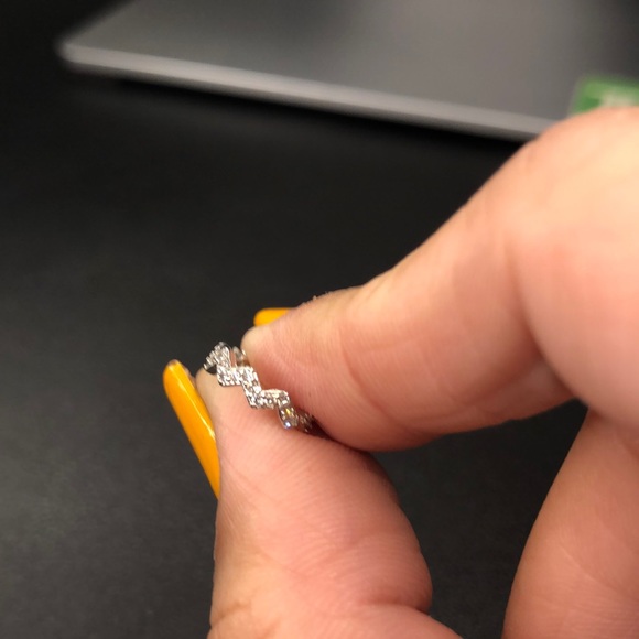 3/$20 925 sterling silver sparkly threader earring - Picture 4 of 7